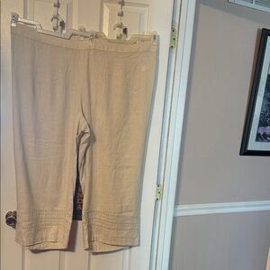 Isaac Mizrahi Live plus size woman’s pull on wide leg capris; size: 30W